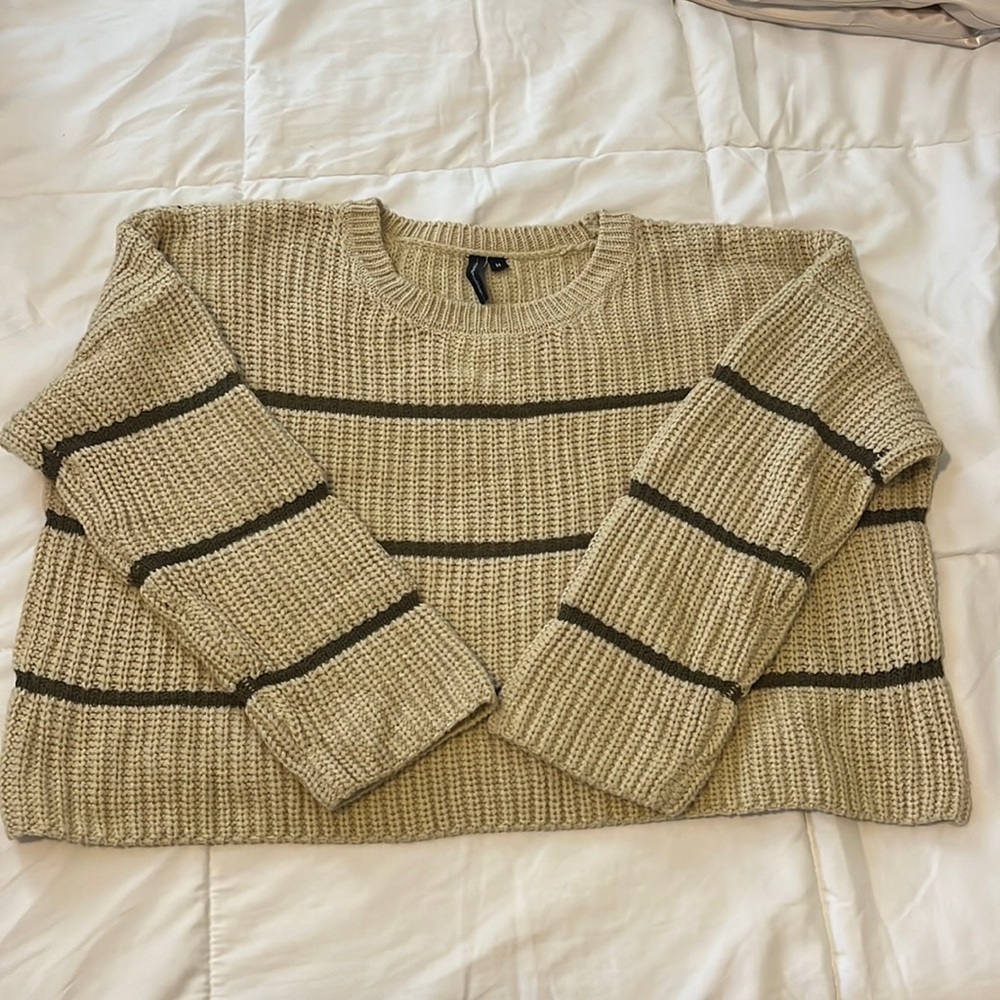 Women’s Crop Sweater - Moon & Madison